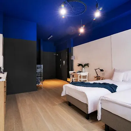 Bike Up Aparthotel 3*